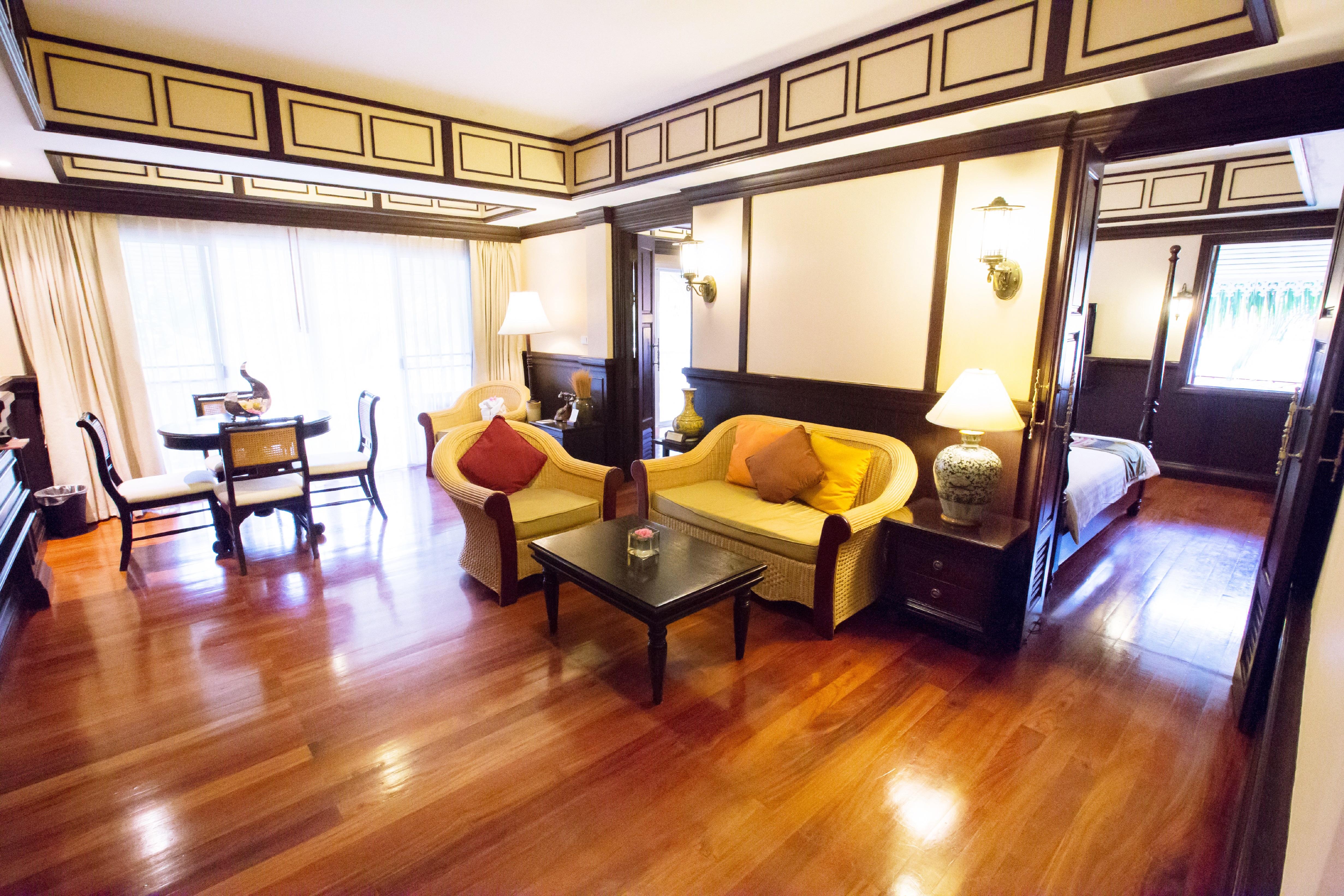Wora Bura Hua Hin Resort&Spa - SHA Extra Plus Exterior foto A suite at the Royal Thai Suite