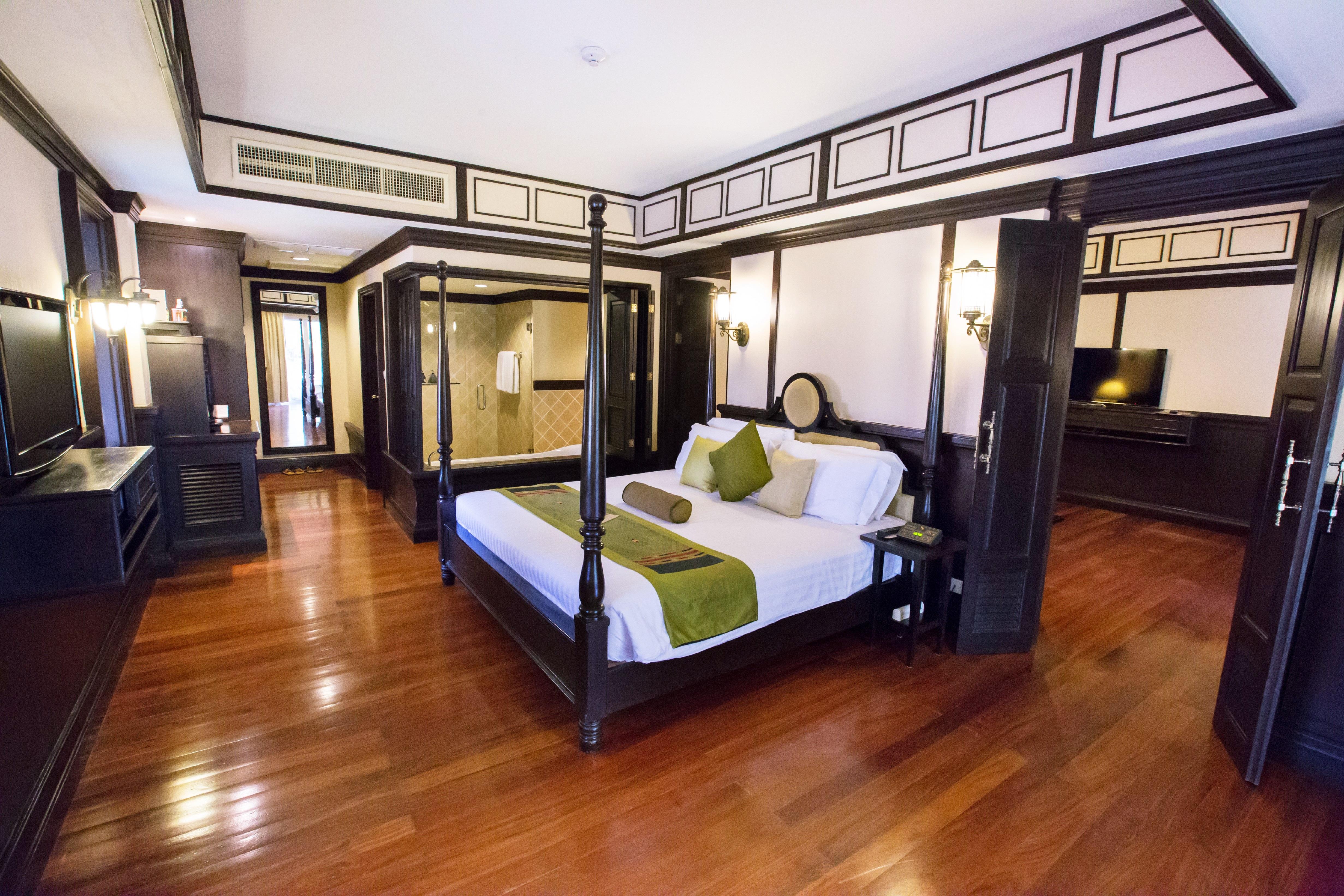 Wora Bura Hua Hin Resort&Spa - SHA Extra Plus Exterior foto A suite at the Royal Thai Suite
