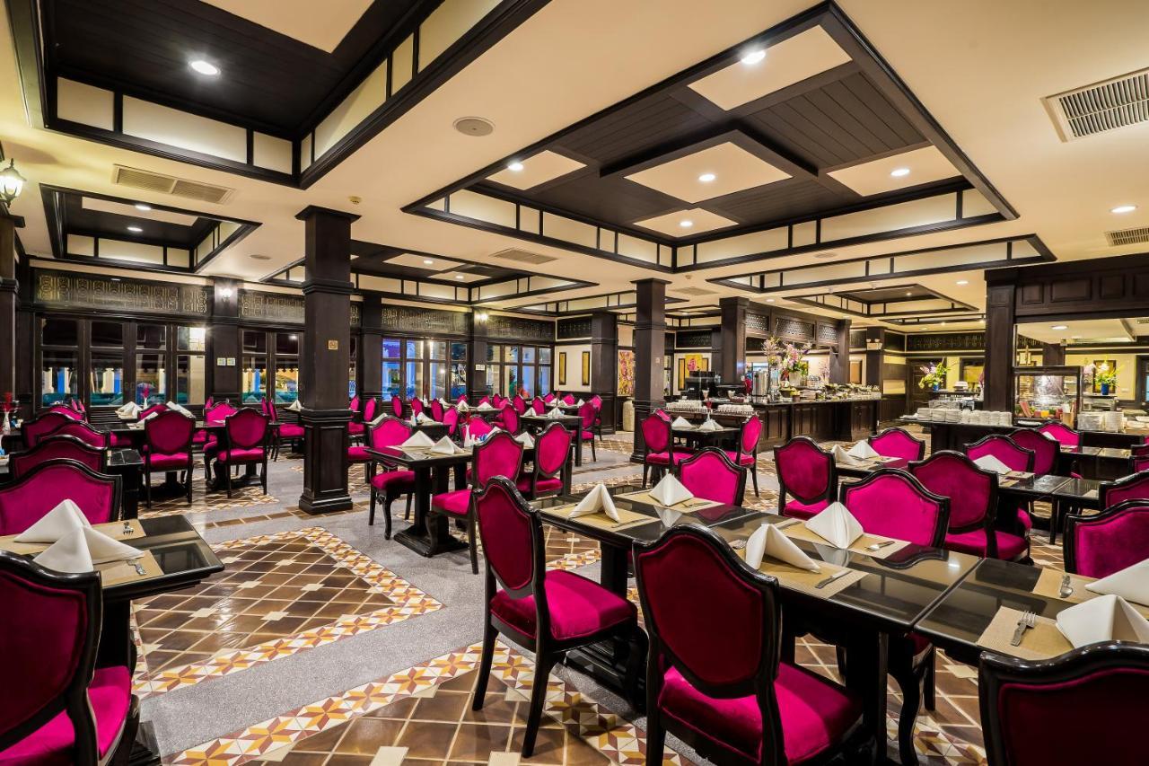 Wora Bura Hua Hin Resort&Spa - SHA Extra Plus Exterior foto The restaurant